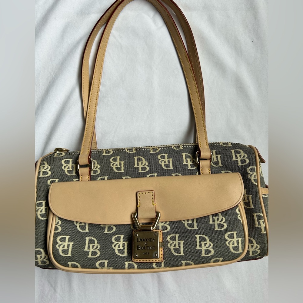 Pristine Dooney & Bourke Gray and Cream Logo Satchel